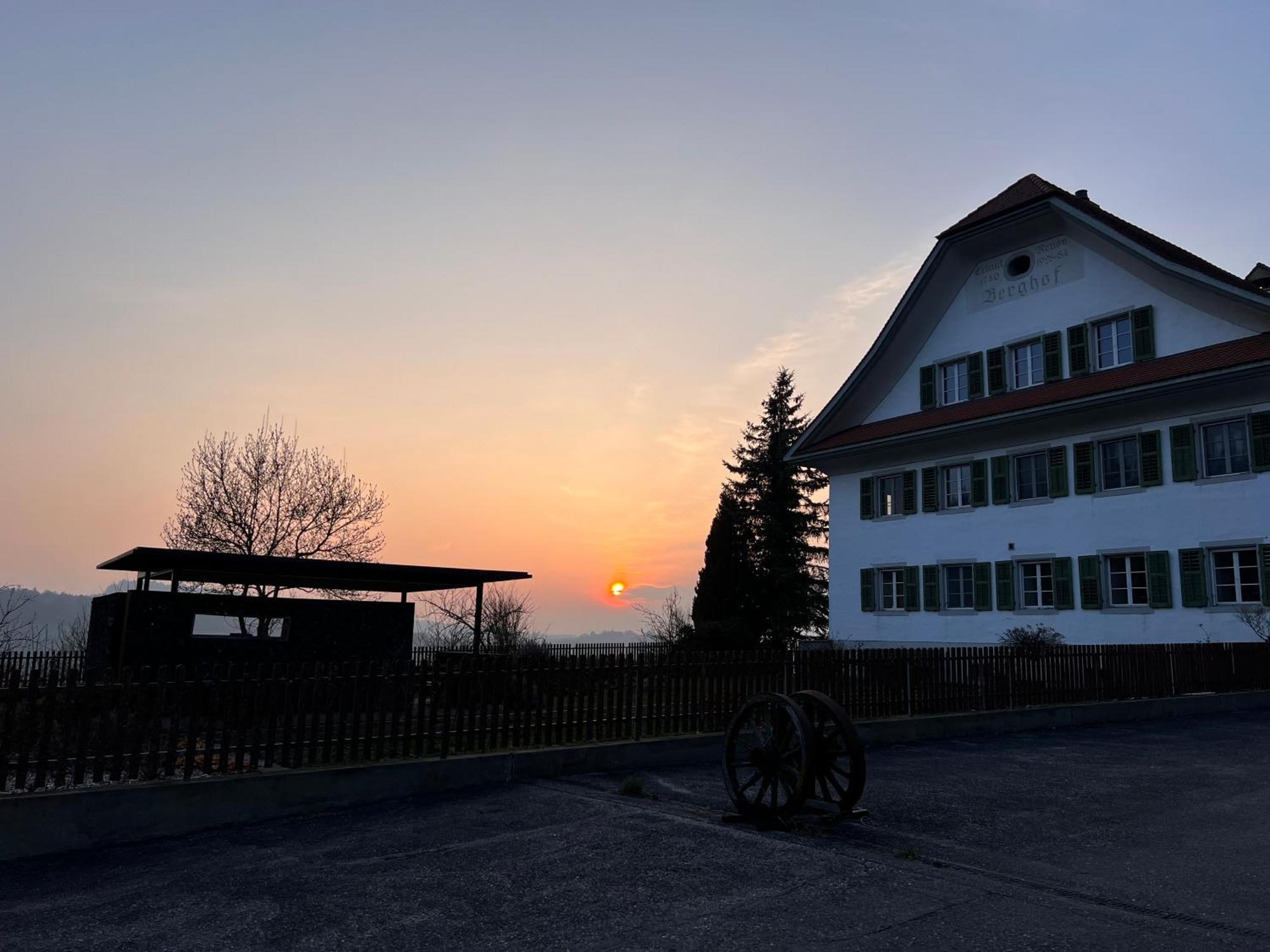 Berghof Erlebnis Ag Acomodação com café da manhã Pfaffnau Exterior foto