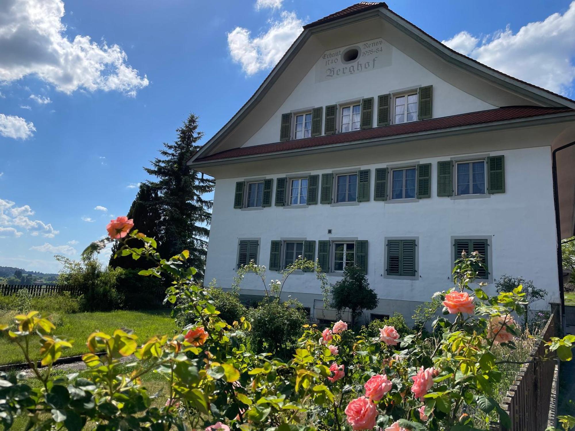 Berghof Erlebnis Ag Acomodação com café da manhã Pfaffnau Exterior foto